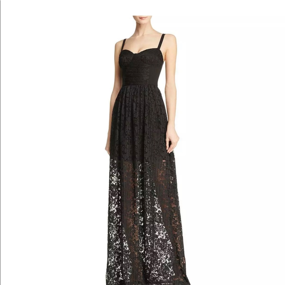 🆕 Black Halo Dress size 6